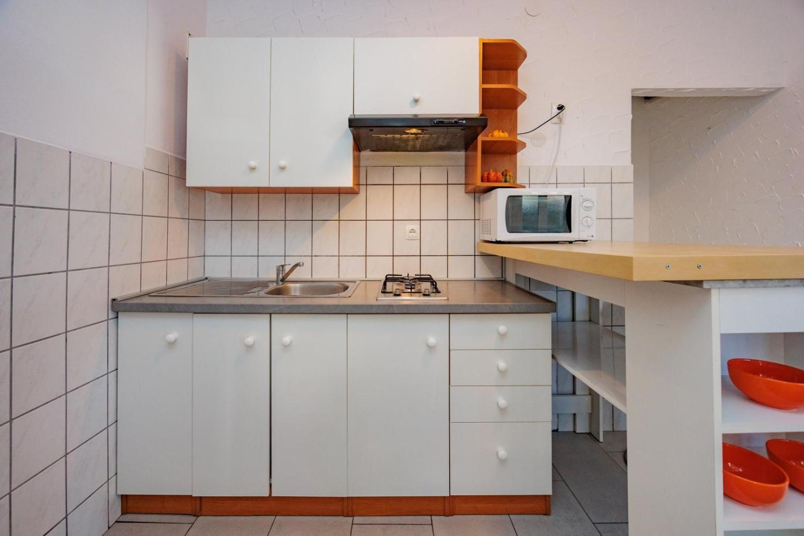 Crowonder Lucky Holiday House With Pool And Patio 30 Meters From The Beach Zara Esterno foto