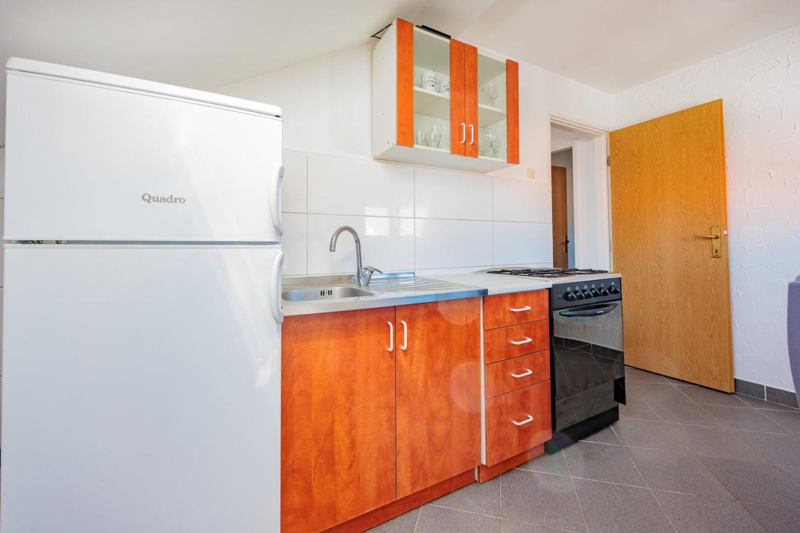 Crowonder Lucky Holiday House With Pool And Patio 30 Meters From The Beach Zara Esterno foto