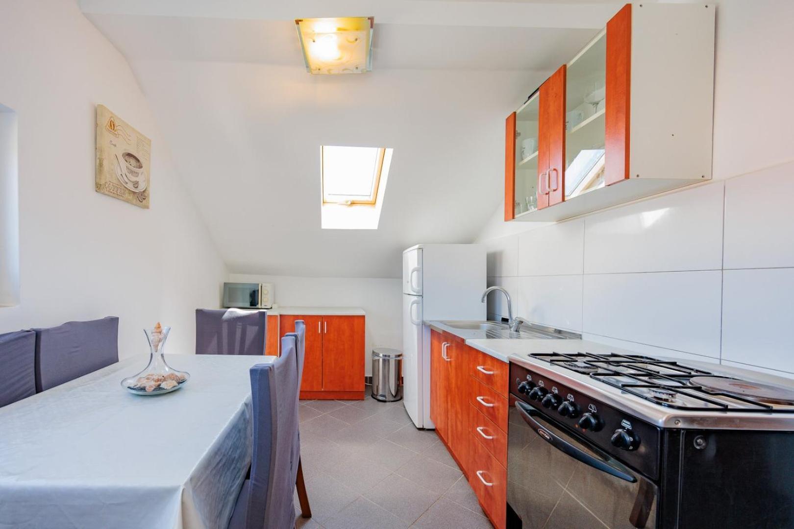 Crowonder Lucky Holiday House With Pool And Patio 30 Meters From The Beach Zara Esterno foto