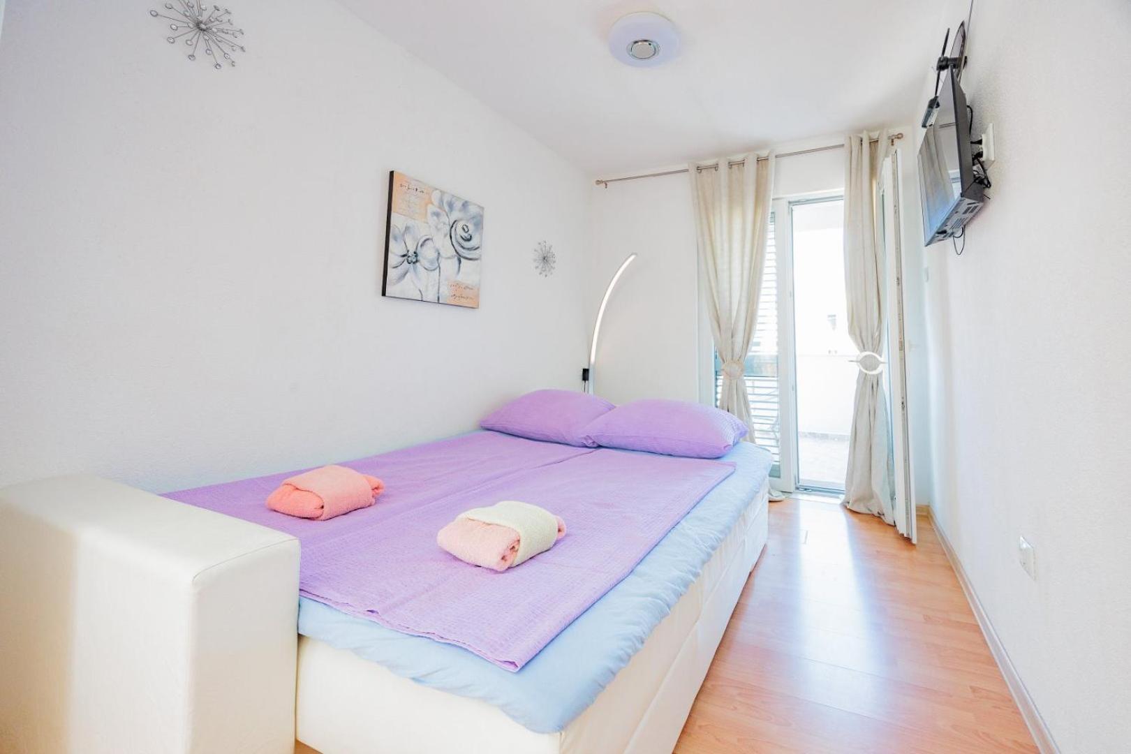 Crowonder Lucky Holiday House With Pool And Patio 30 Meters From The Beach Zara Esterno foto
