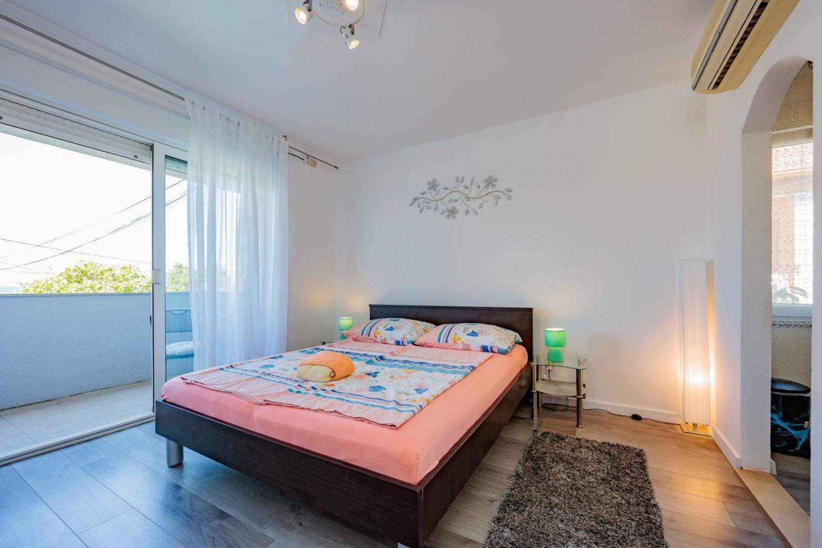 Crowonder Lucky Holiday House With Pool And Patio 30 Meters From The Beach Zara Esterno foto