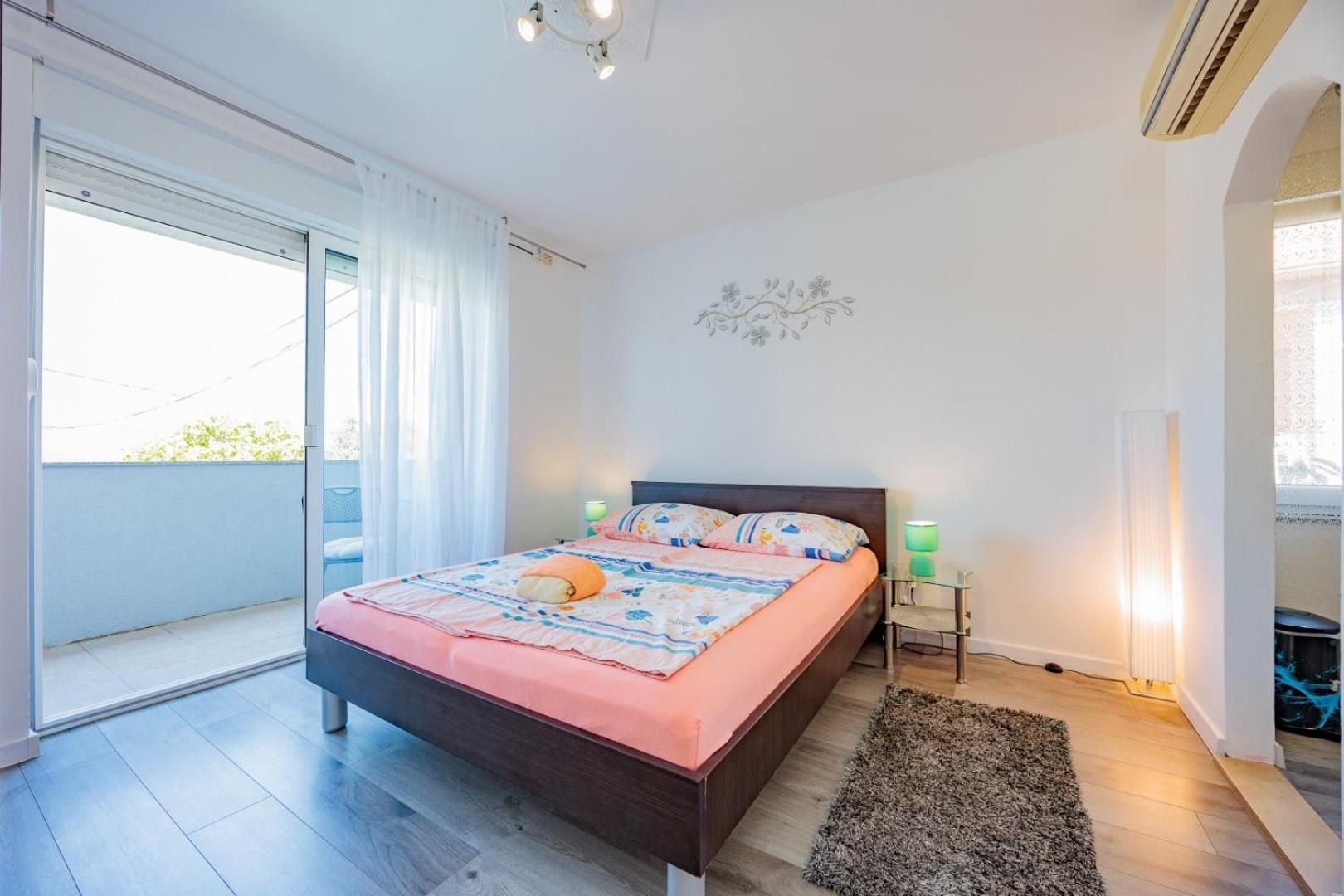 Crowonder Lucky Holiday House With Pool And Patio 30 Meters From The Beach Zara Esterno foto