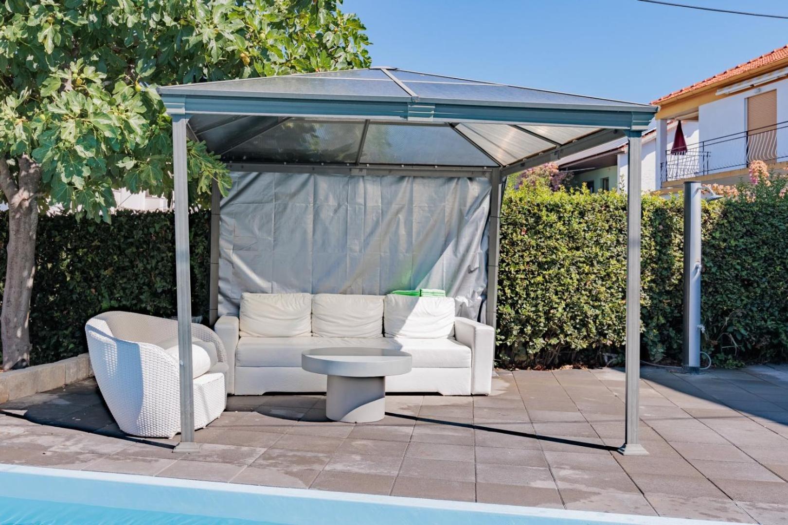 Crowonder Lucky Holiday House With Pool And Patio 30 Meters From The Beach Zara Esterno foto